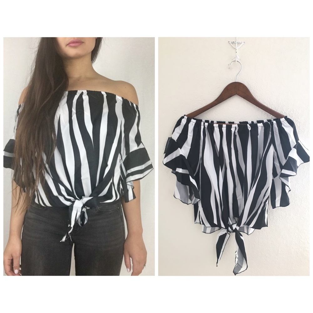 NEW! 🖤 "Dahlia" Off the Shoulder Striped Blouse - Picture 1 of 8